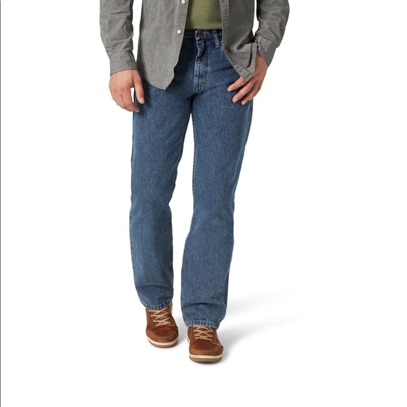 Wrangler Other - Wrangler Men's Relaxed Fit Jeans size 36W x 29L